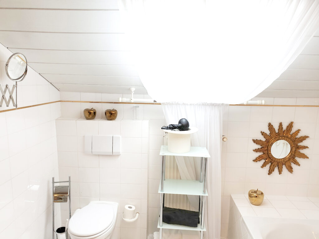 Badezimmer Wohnung 3 Haus Sonnenhang