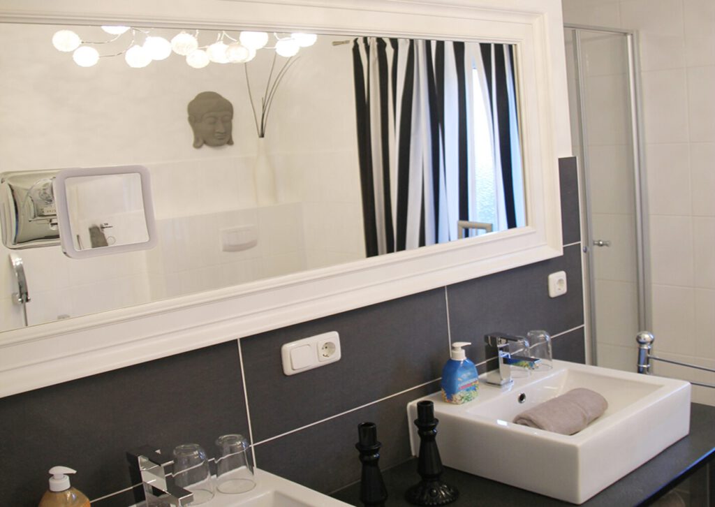 Haus Sonnenblick Wohnung 1 Badezimmer