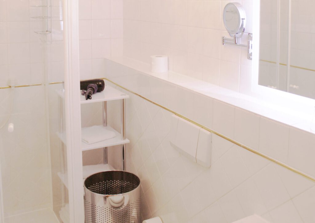 Badezimmer, Wohnung 1, Haus Sonnenhang