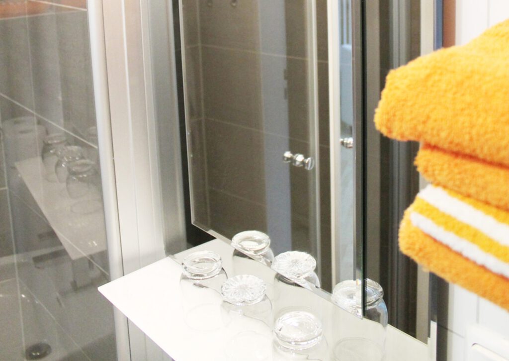 Badezimmer, Wohnung 1, Haus Sonnenhang